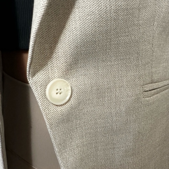 H&M Cream Blazer - Picture 3 of 5